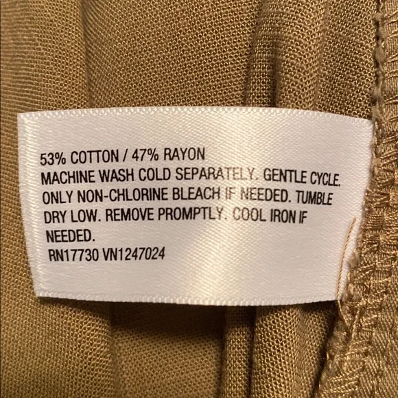 Universal Thread Women’s Olive Barrel Leg Cargo Pants…size S - Picture 4 of 5